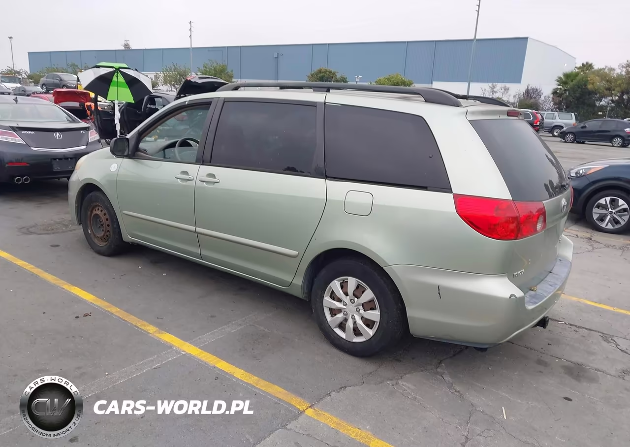2007 Toyota Sienna Le VIN:5TDZK23CX7S068851 - 3