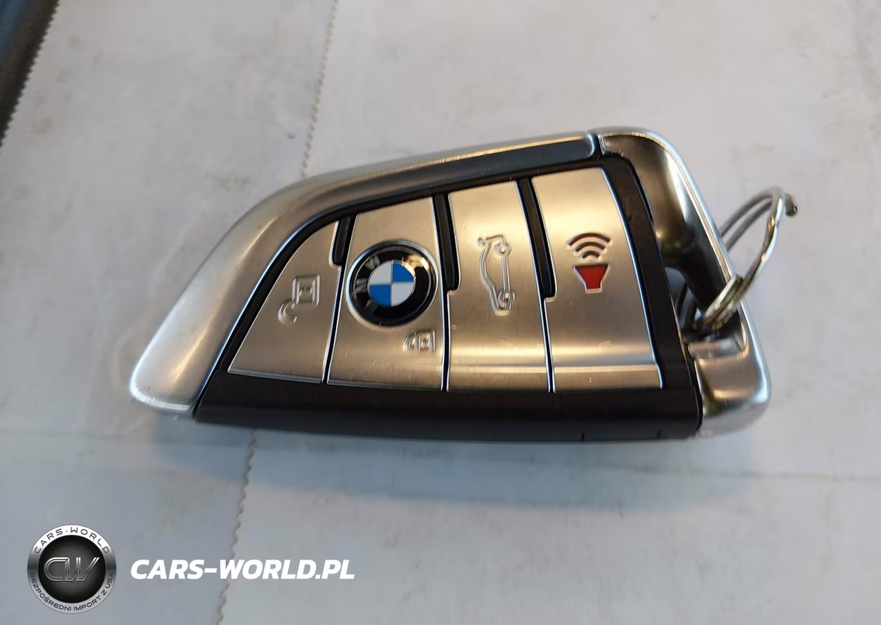2019 BMW 5 Series 530I xDrive VIN:WBAJA7C53KWW48768 - 11