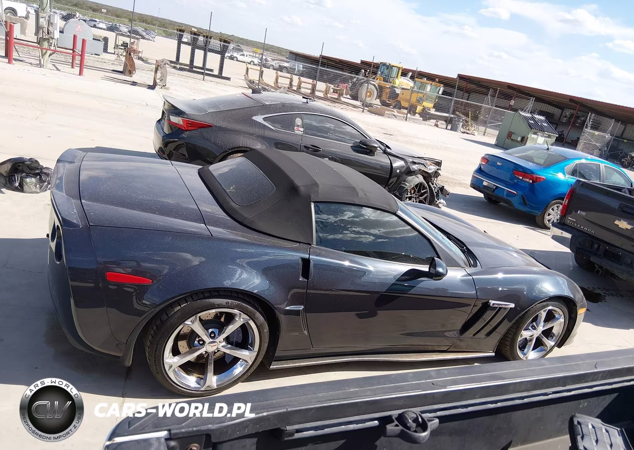 2013 Chevrolet Corvette Grand Sport VIN:1G1YW3DW6D5101711 - 14