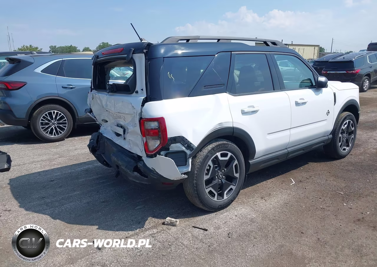 2023 Ford Bronco Sport Outer Banks VIN:3FMCR9C66PRE34193 - 4