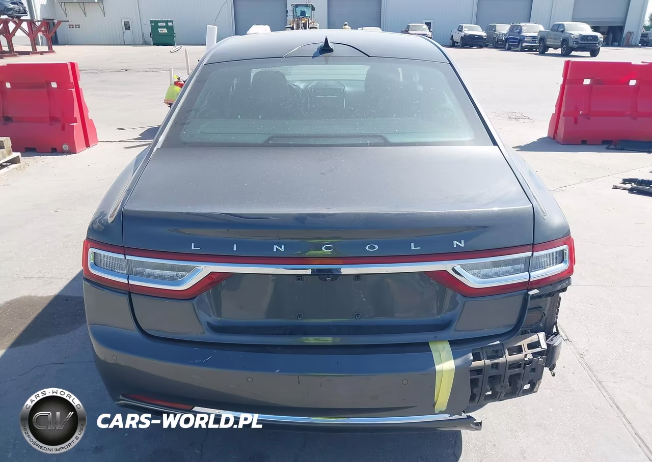 2018 Lincoln Continental Select VIN:1LN6L9SK5J5615079 - 17