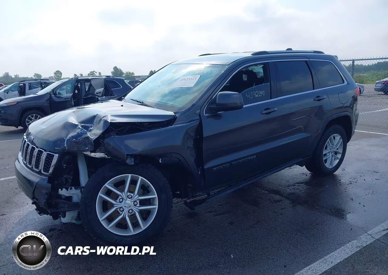 2017 Jeep Grand Cherokee Laredo VIN:1C4RJFAG1HC729587 - 2