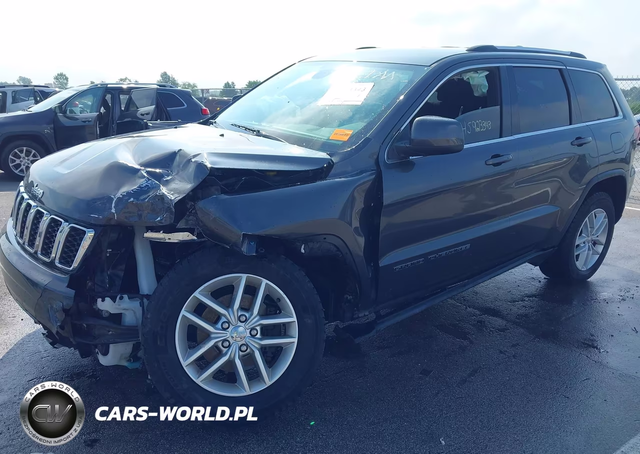2017 Jeep Grand Cherokee Laredo VIN:1C4RJFAG1HC729587 - 5