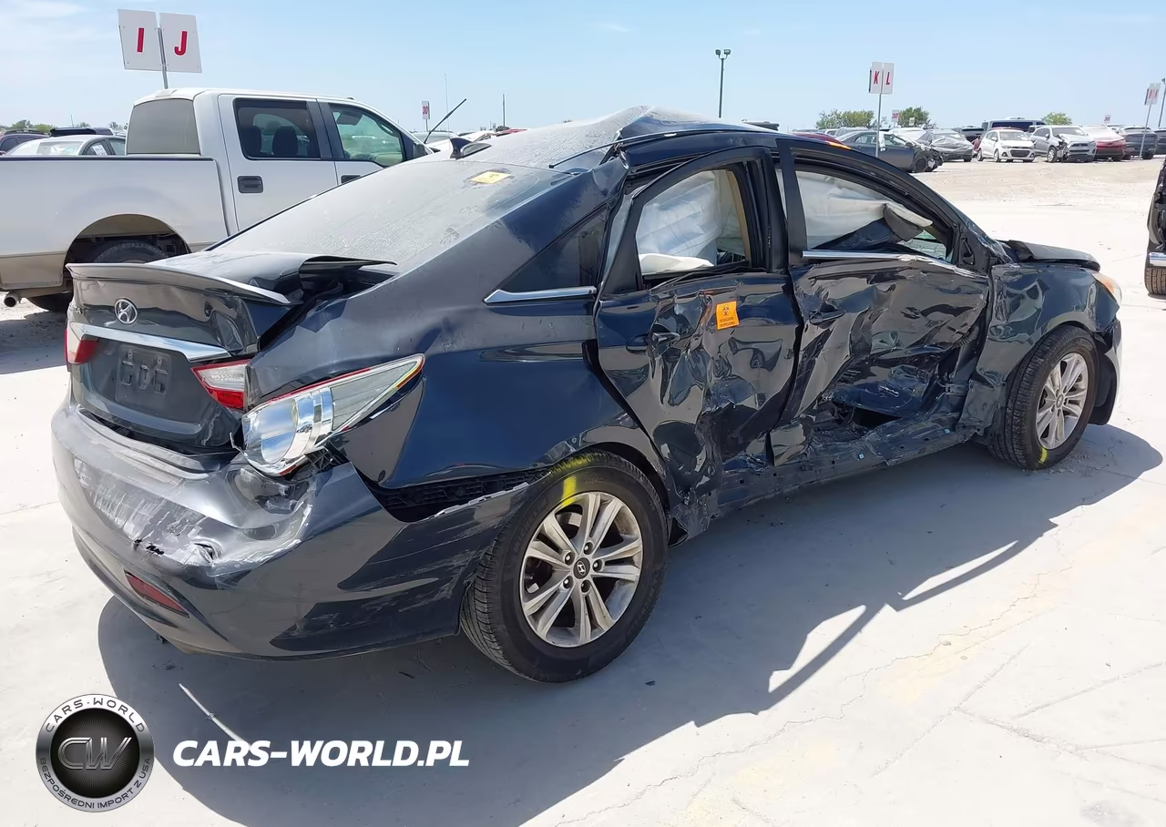 2013 Hyundai Sonata Gls VIN:5NPEB4AC6DH669138 - 4