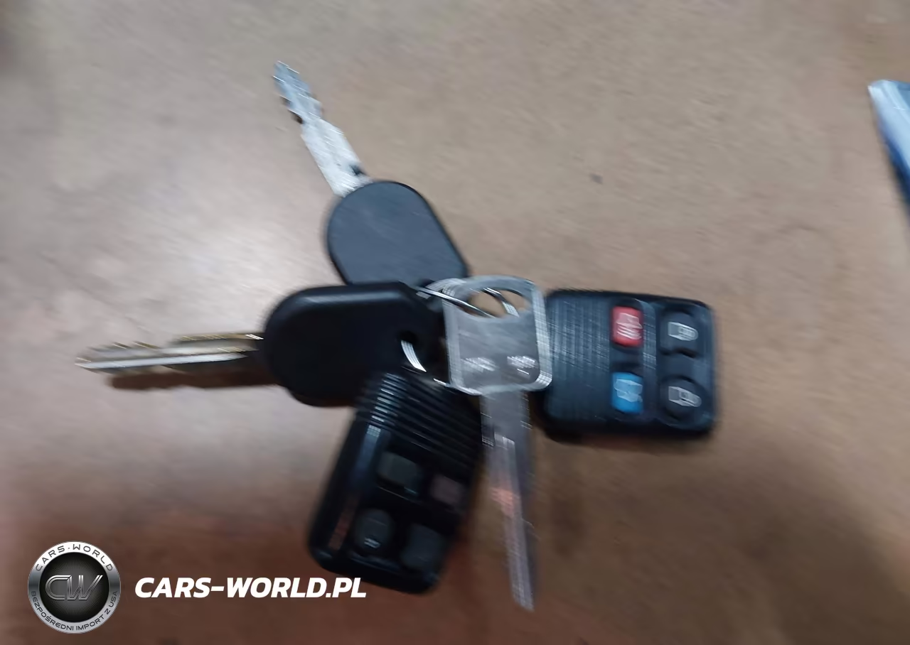 2008 Ford Focus Se-Ses VIN:1FAHP35N38W245362 - 11