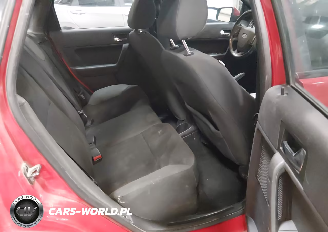 2008 Ford Focus Se-Ses VIN:1FAHP35N38W245362 - 8