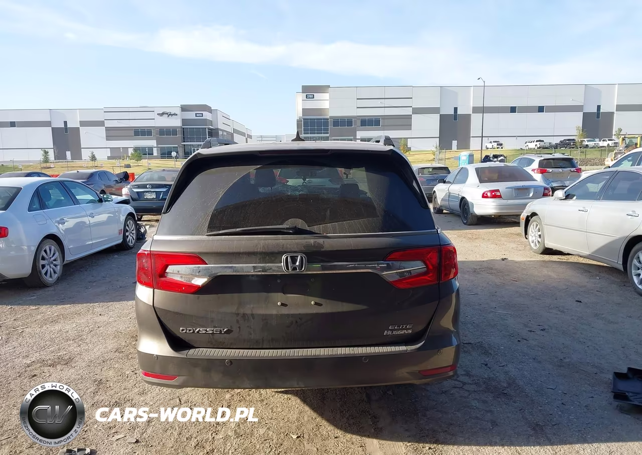 2019 Honda Odyssey Elite VIN:5FNRL6H96KB087525 - 16