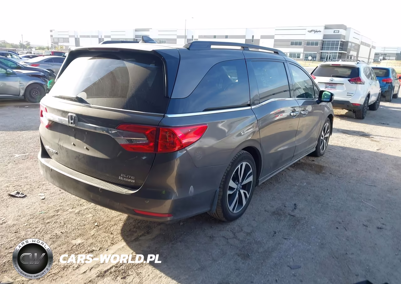 2019 Honda Odyssey Elite VIN:5FNRL6H96KB087525 - 4