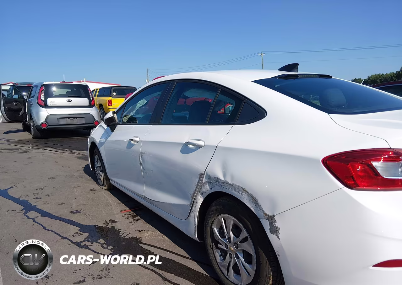 2019 Chevrolet Cruze Ls VIN:1G1BC5SM9K7147711 - 17