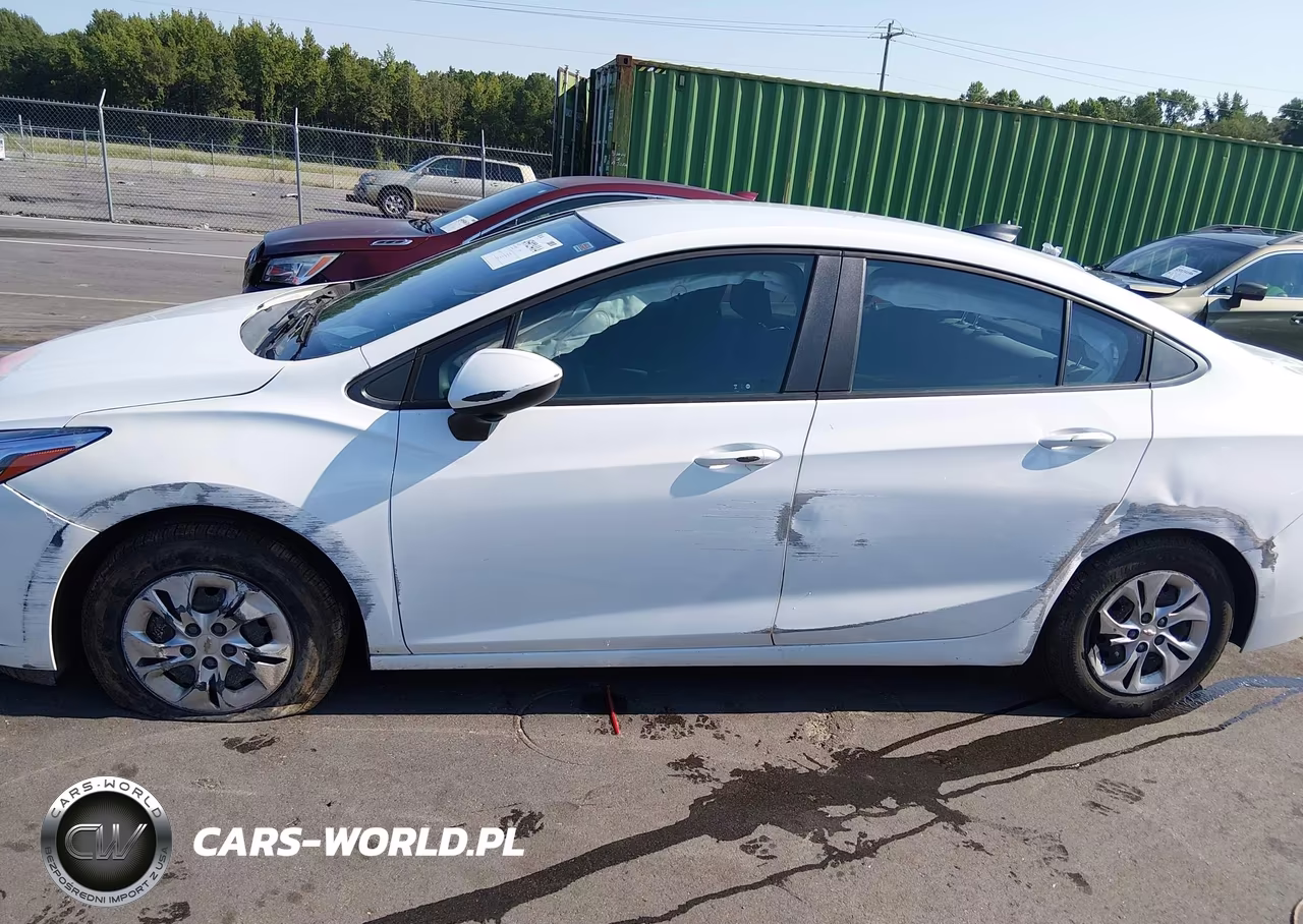 2019 Chevrolet Cruze Ls VIN:1G1BC5SM9K7147711 - 6
