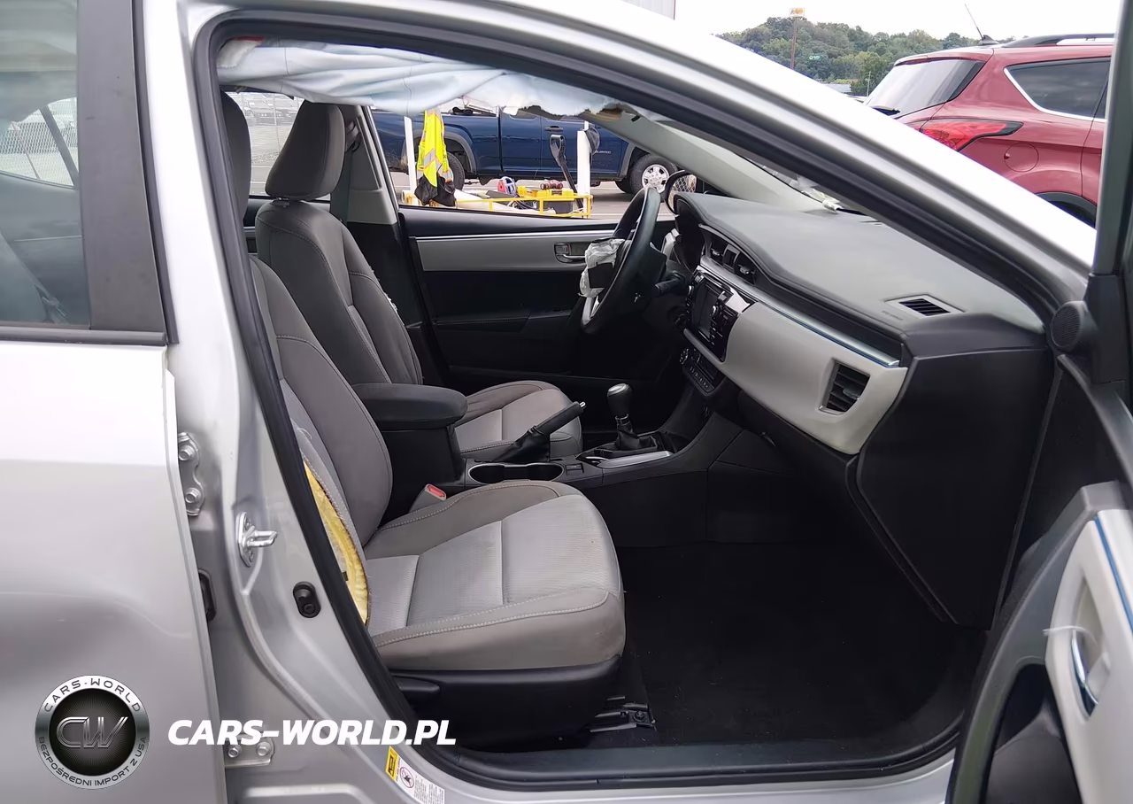 2016 Toyota Corolla Le Plus VIN:5YFBURHE9GP559032 - 5