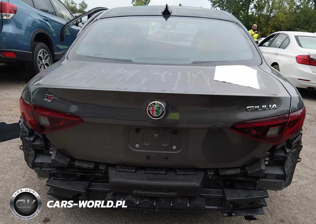 2022 Alfa Romeo Giulia Veloce Awd VIN:ZARFANBN6N7664756 - 17