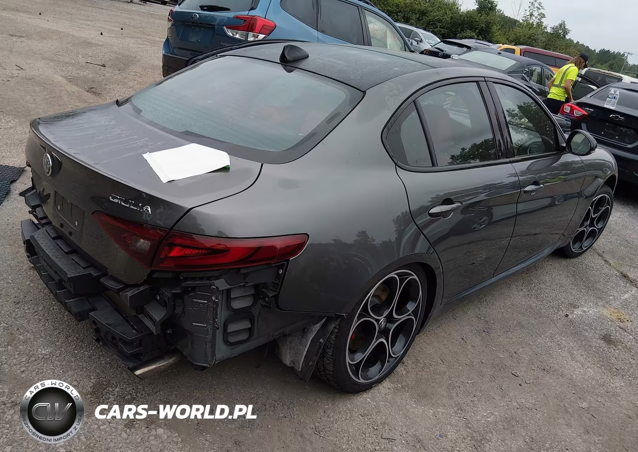2022 Alfa Romeo Giulia Veloce Awd VIN:ZARFANBN6N7664756 - 4