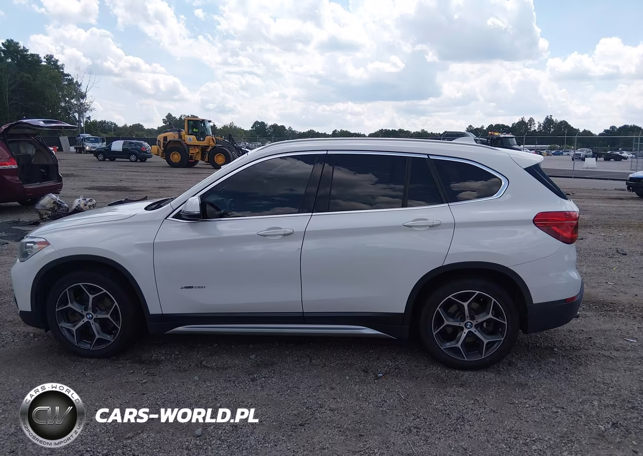 2016 BMW X1 xDrive28I VIN:WBXHT3C31GP886254 - 14