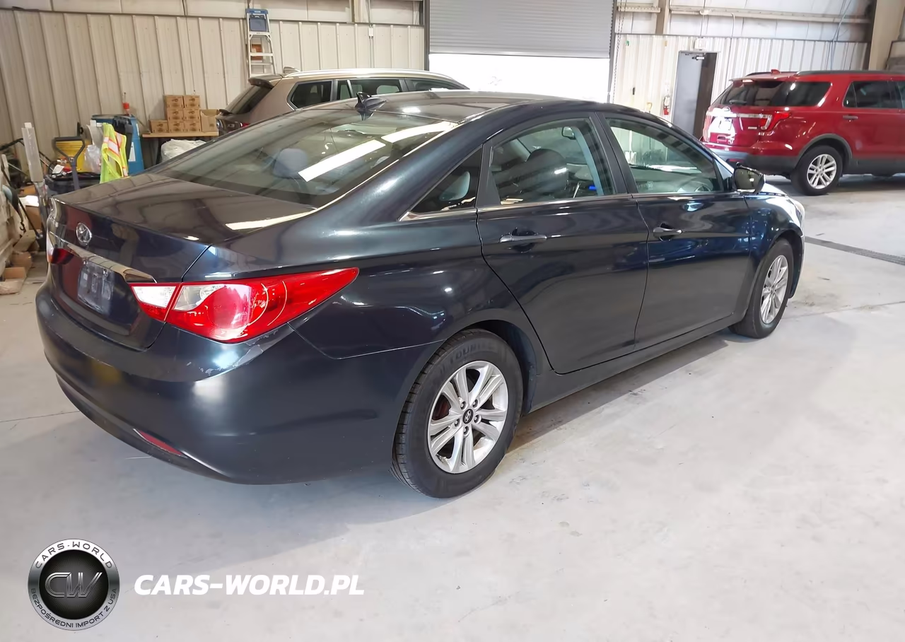 2013 Hyundai Sonata Gls VIN:5NPEB4AC3DH739808 - 4