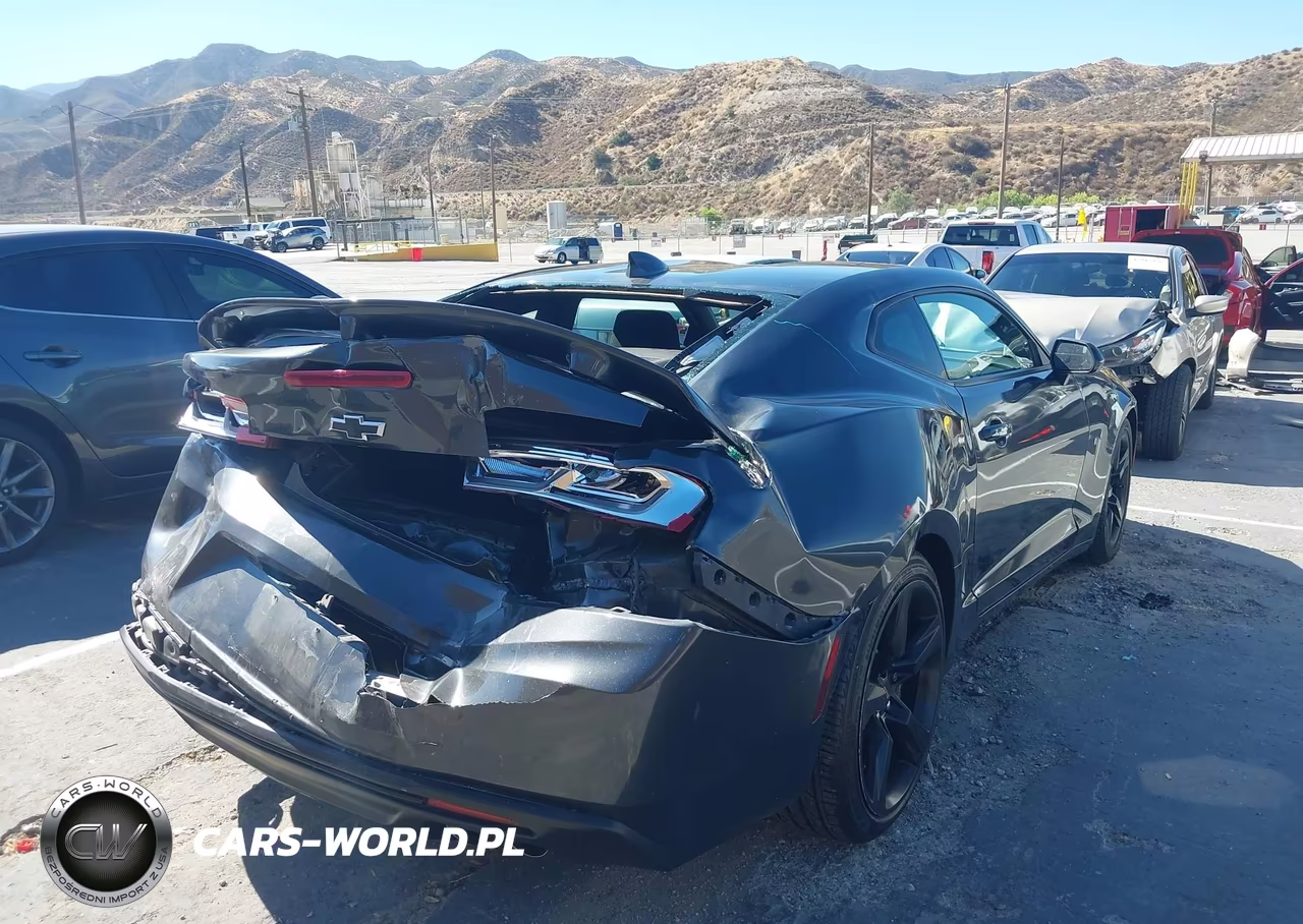 2017 Chevrolet Camaro 1Ss VIN:1G1FF1R71H0151349 - 4