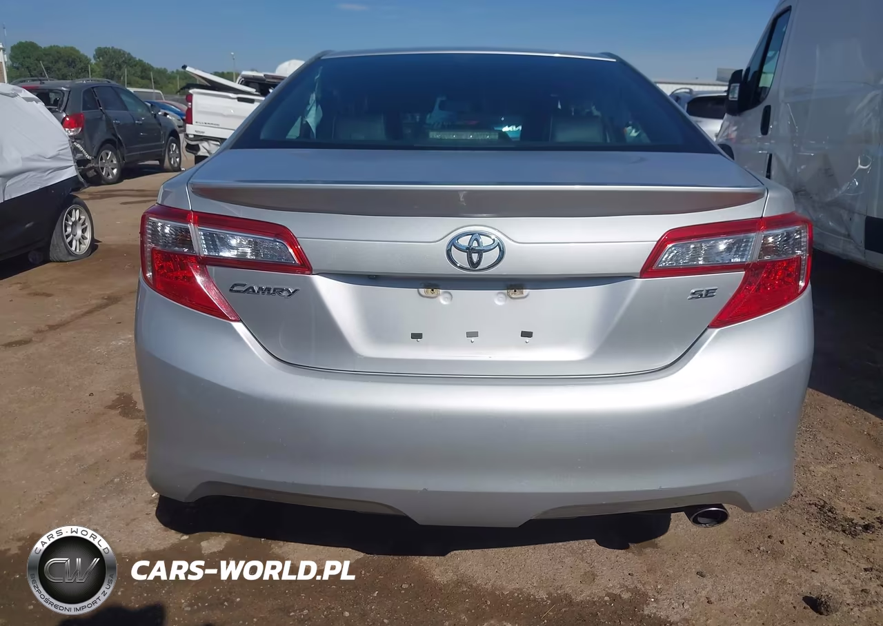 2014 Toyota Camry Se VIN:4T1BF1FK2EU390715 - 17