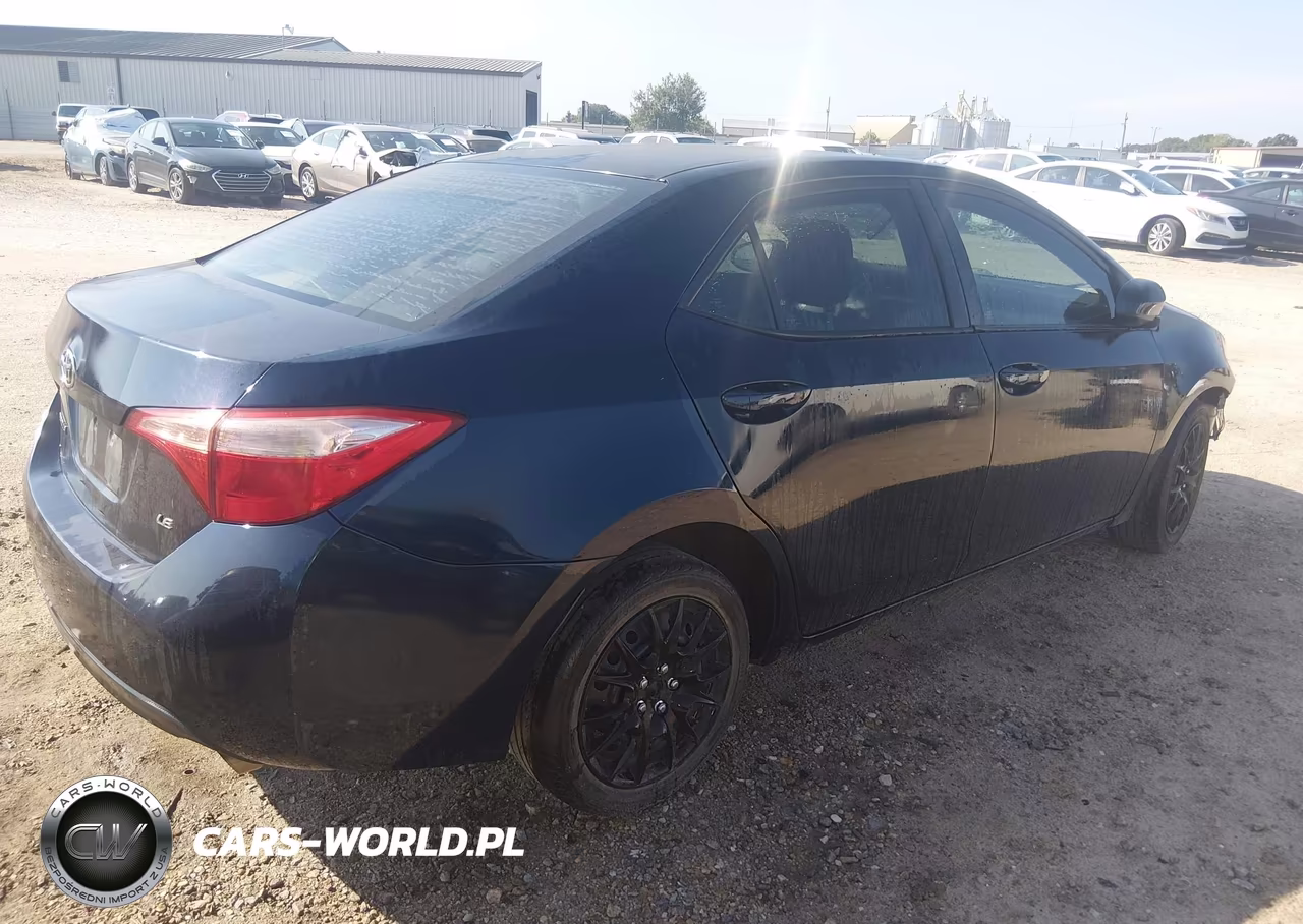 2017 Toyota Corolla Le VIN:2T1BURHE5HC837149 - 4
