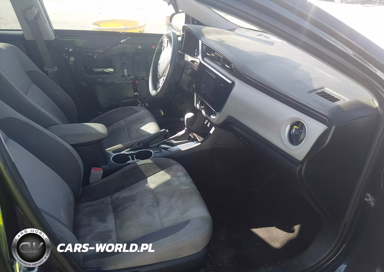 2017 Toyota Corolla Le VIN:2T1BURHE5HC837149 - 5