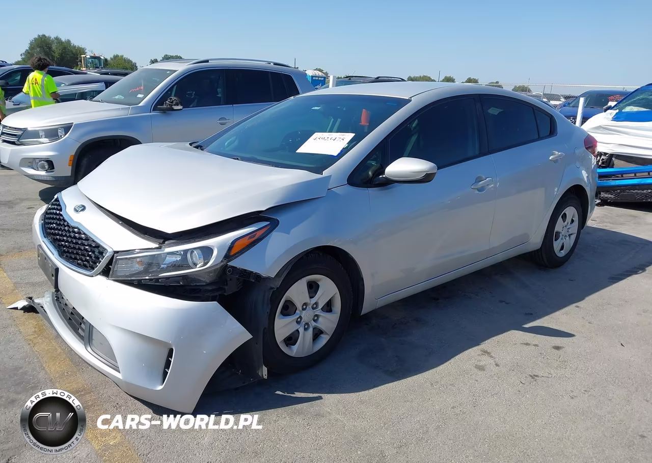 2017 Kia Forte Lx VIN:3KPFL4A7XHE131380 - 2