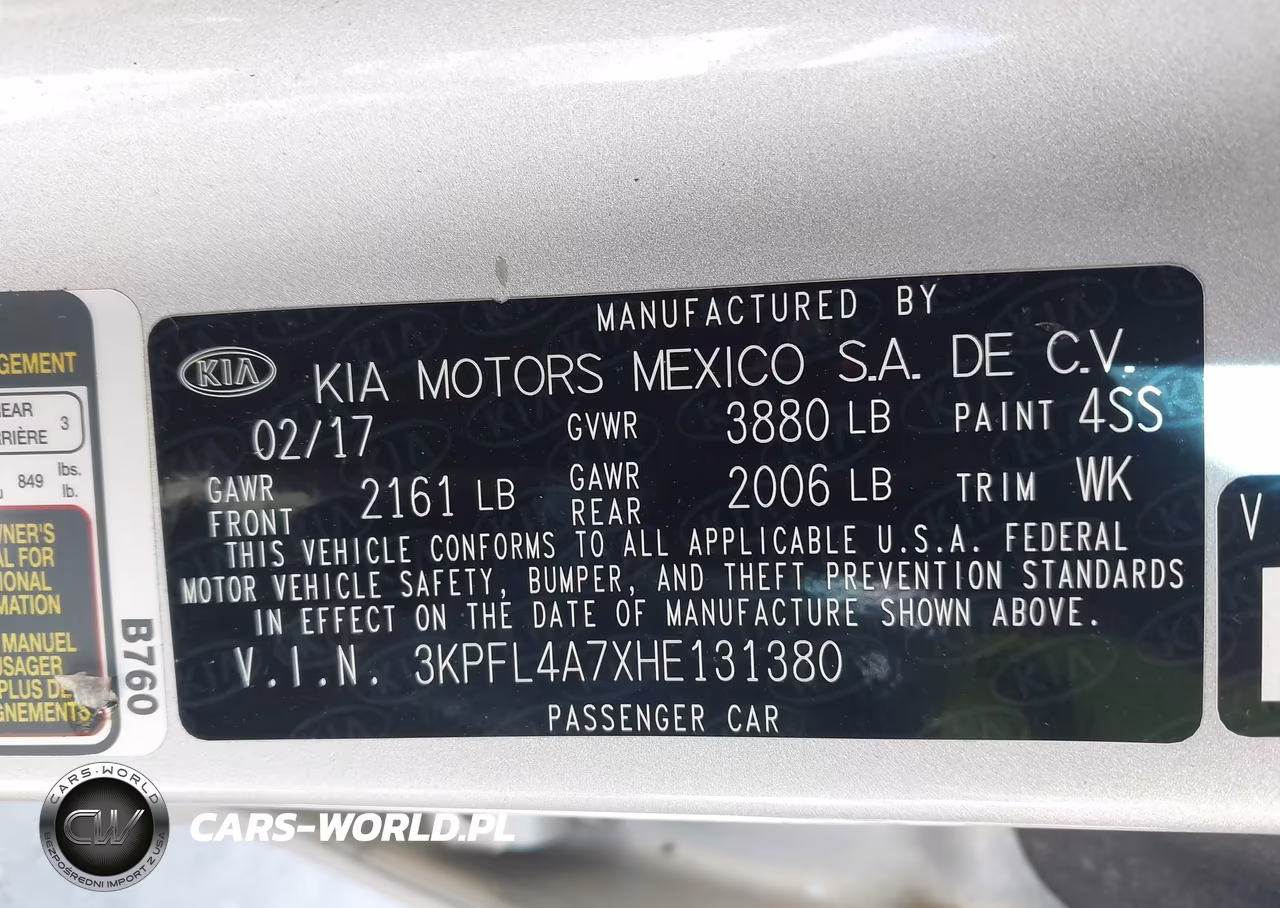 2017 Kia Forte Lx VIN:3KPFL4A7XHE131380 - 9