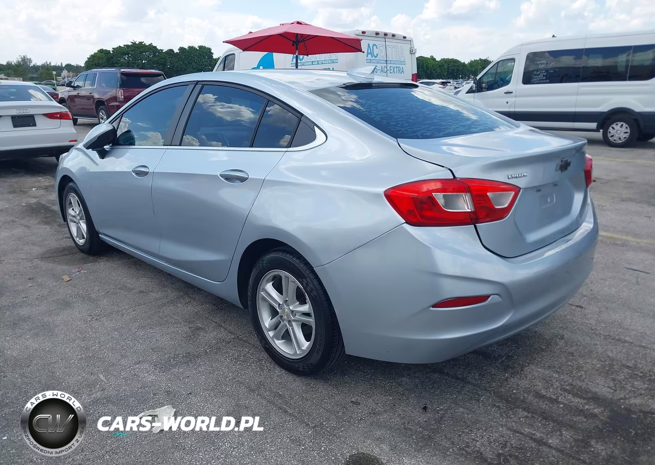 2017 Chevrolet Cruze Lt Auto VIN:1G1BE5SM2H7195800 - 3