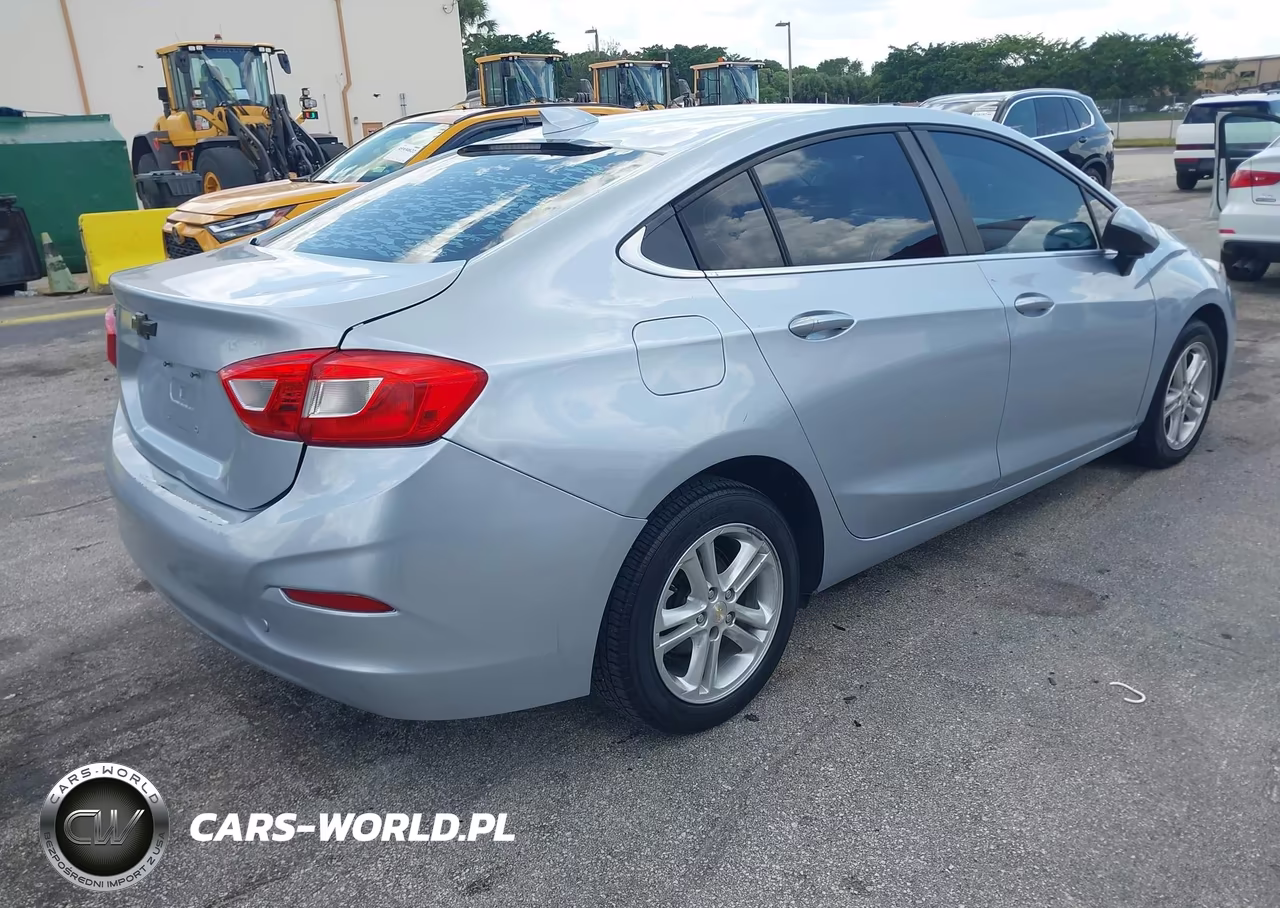 2017 Chevrolet Cruze Lt Auto VIN:1G1BE5SM2H7195800 - 4