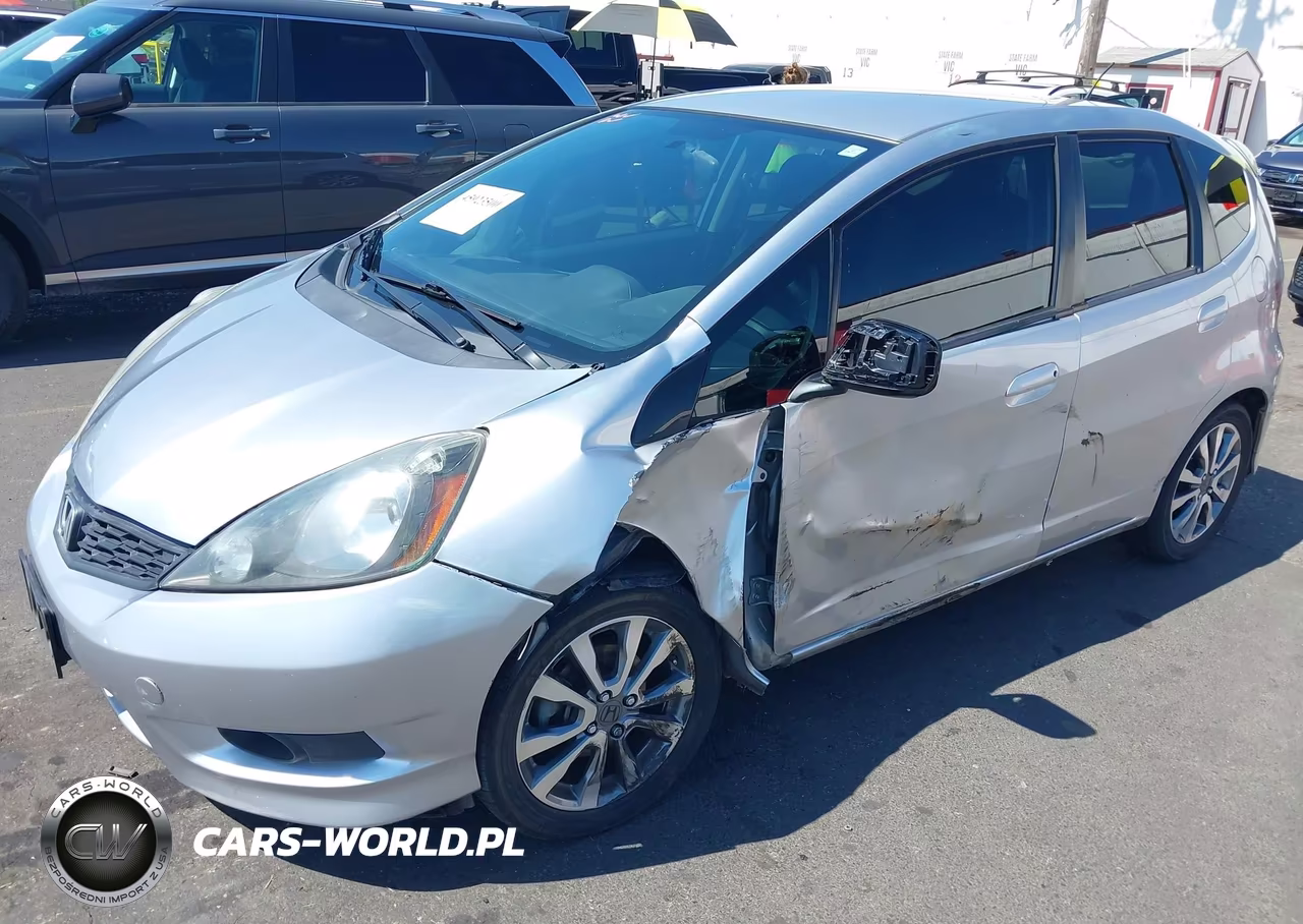 2012 Honda Fit Sport VIN:JHMGE8H53CC011686 - 17
