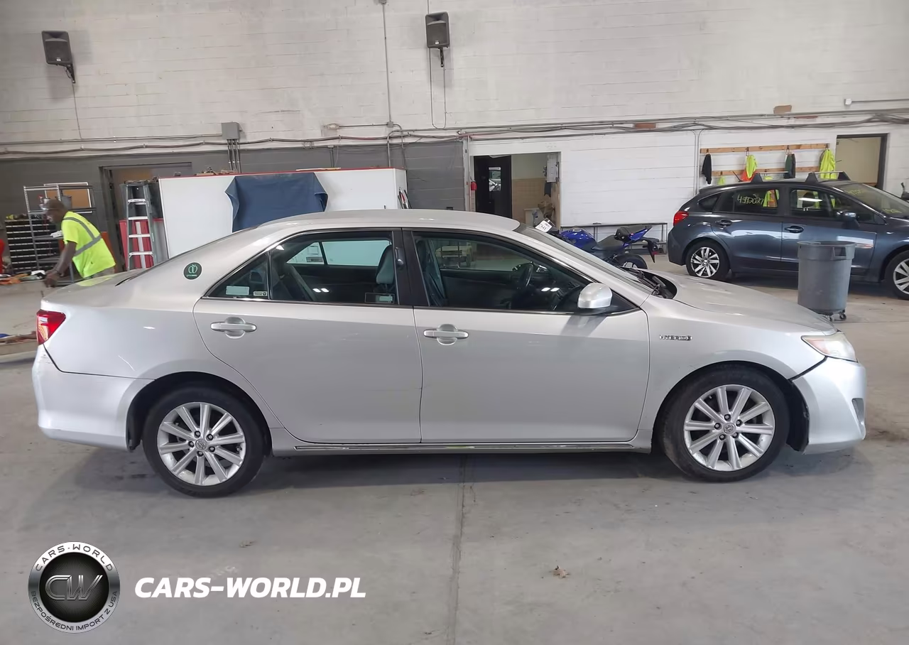 2014 Toyota Camry Hybrid Xle VIN:4T1BD1FK4EU102604 - 13
