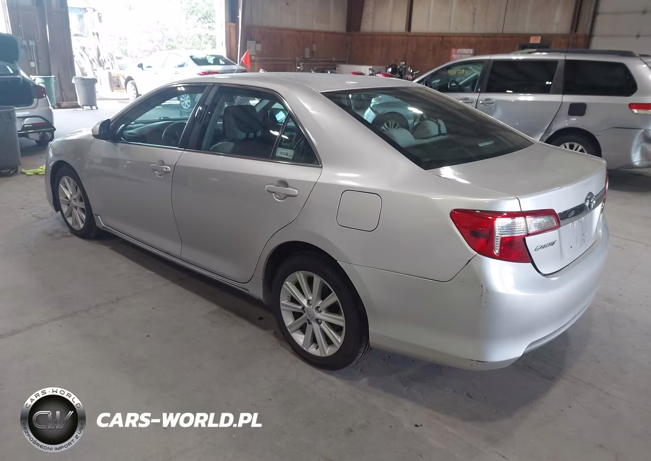 2014 Toyota Camry Hybrid Xle VIN:4T1BD1FK4EU102604 - 3