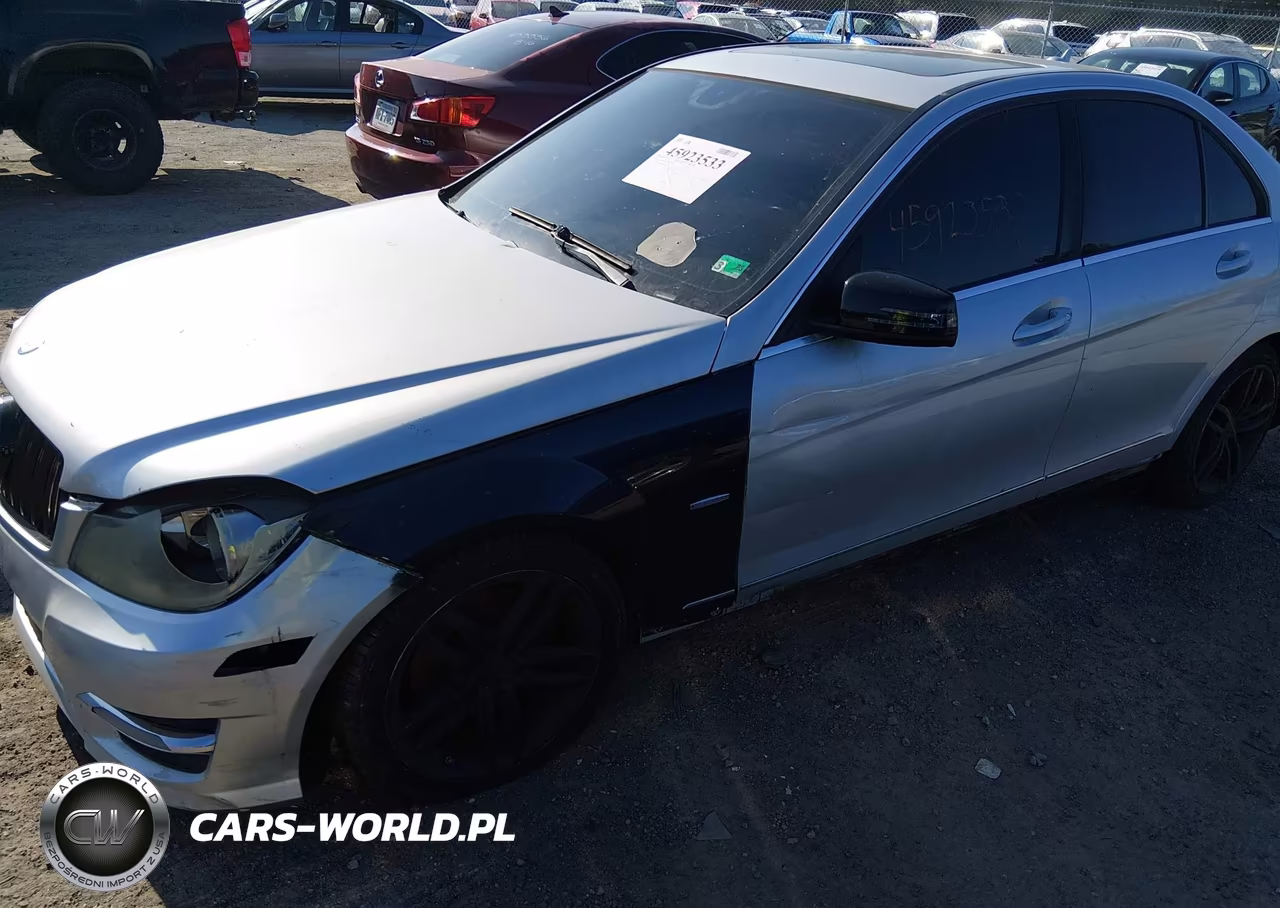 2012 Mercedes-Benz C 300 Sport 4Matic VIN:WDDGF8BB8CR228313 - 6