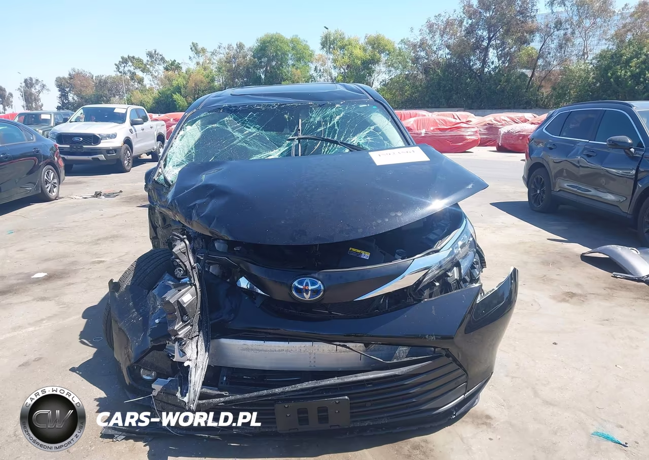 2025 Toyota Sienna Xle VIN:5TDYRKEC8SS243112 - 12