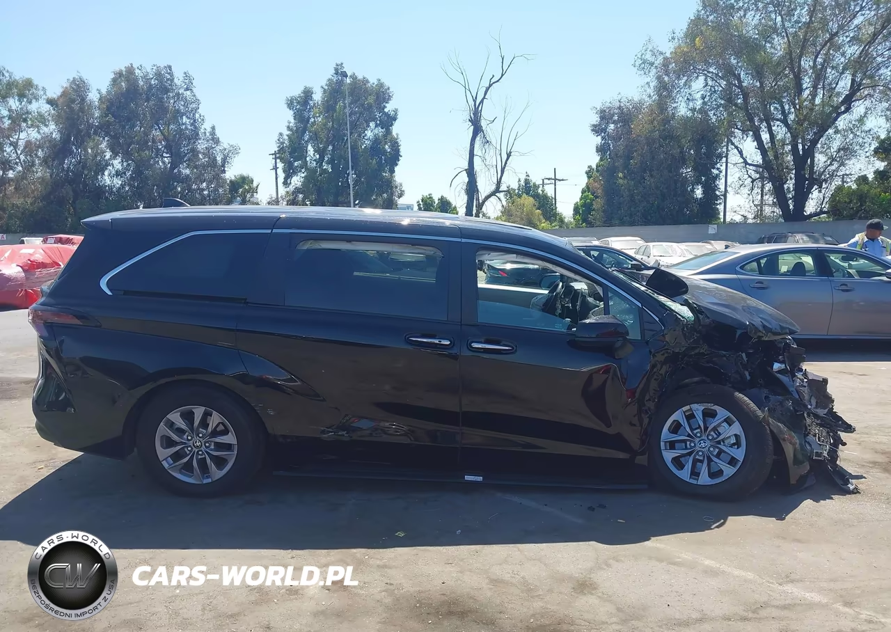 2025 Toyota Sienna Xle VIN:5TDYRKEC8SS243112 - 17