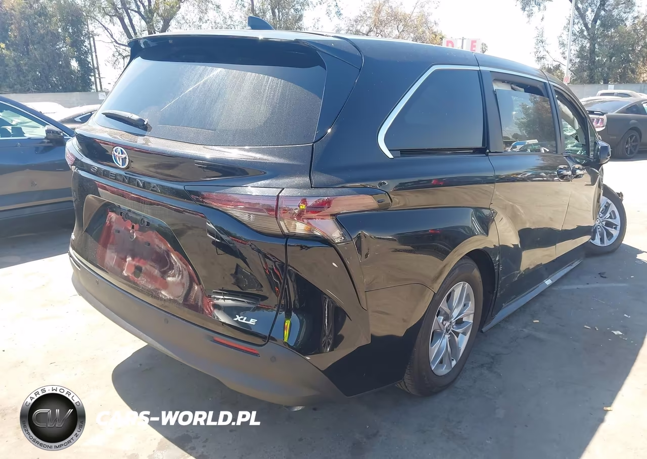 2025 Toyota Sienna Xle VIN:5TDYRKEC8SS243112 - 4