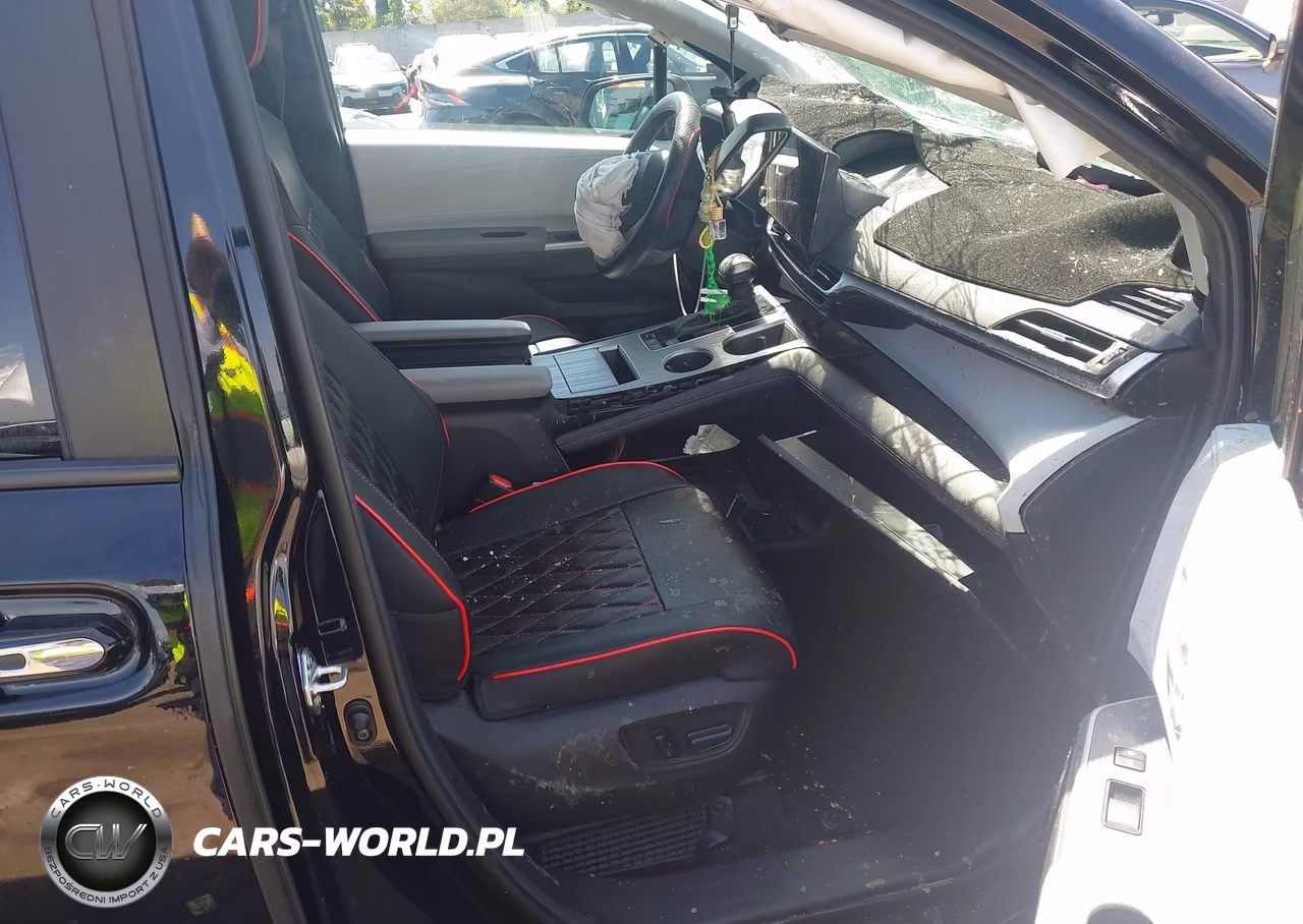 2025 Toyota Sienna Xle VIN:5TDYRKEC8SS243112 - 5