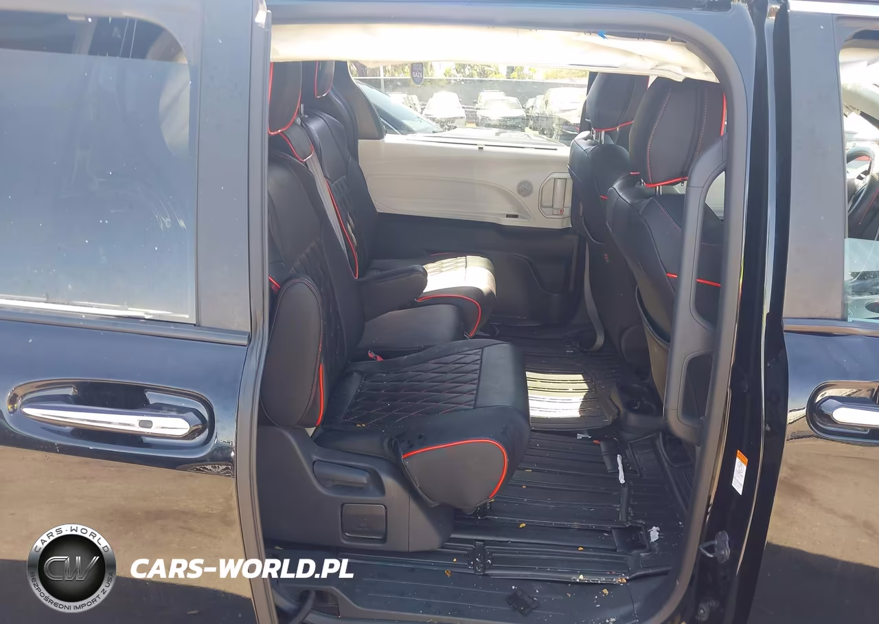 2025 Toyota Sienna Xle VIN:5TDYRKEC8SS243112 - 8