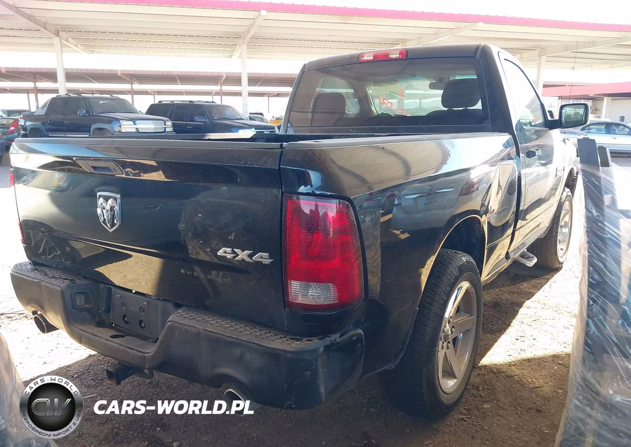 2013 Ram 1500 Express VIN:3C6JR7AT1DG580024 - 4
