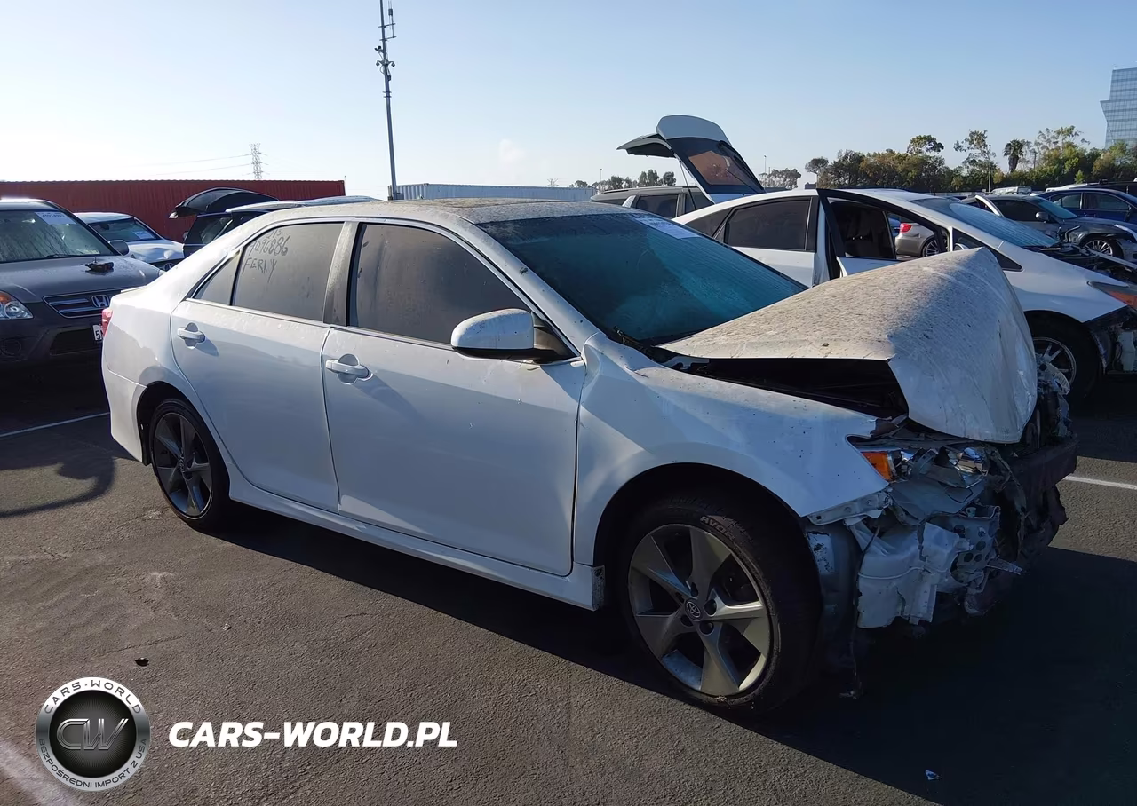 2014 Toyota Camry Se Sport VIN:4T1BF1FK3EU410535 - 13