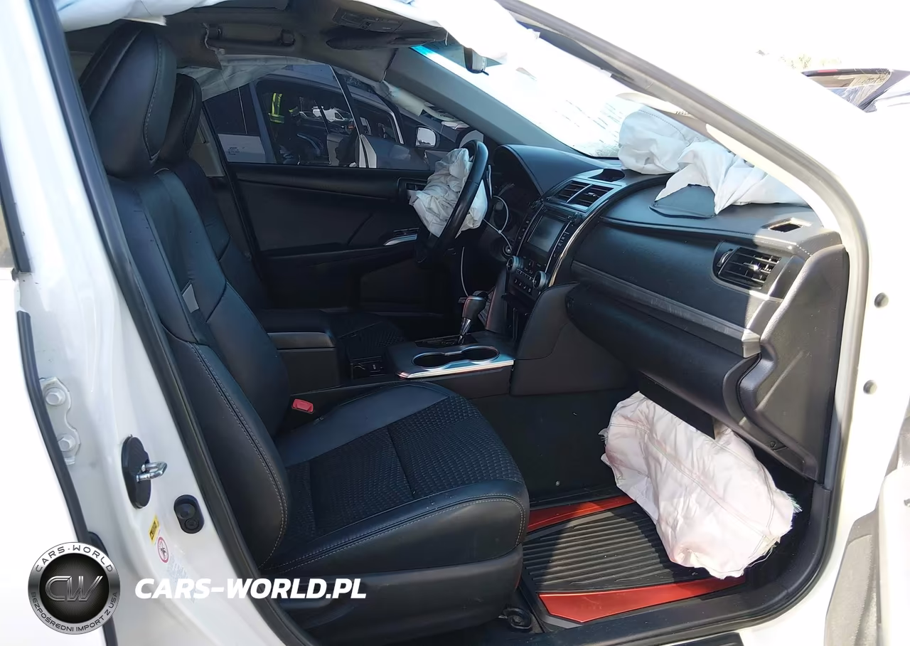 2014 Toyota Camry Se Sport VIN:4T1BF1FK3EU410535 - 5