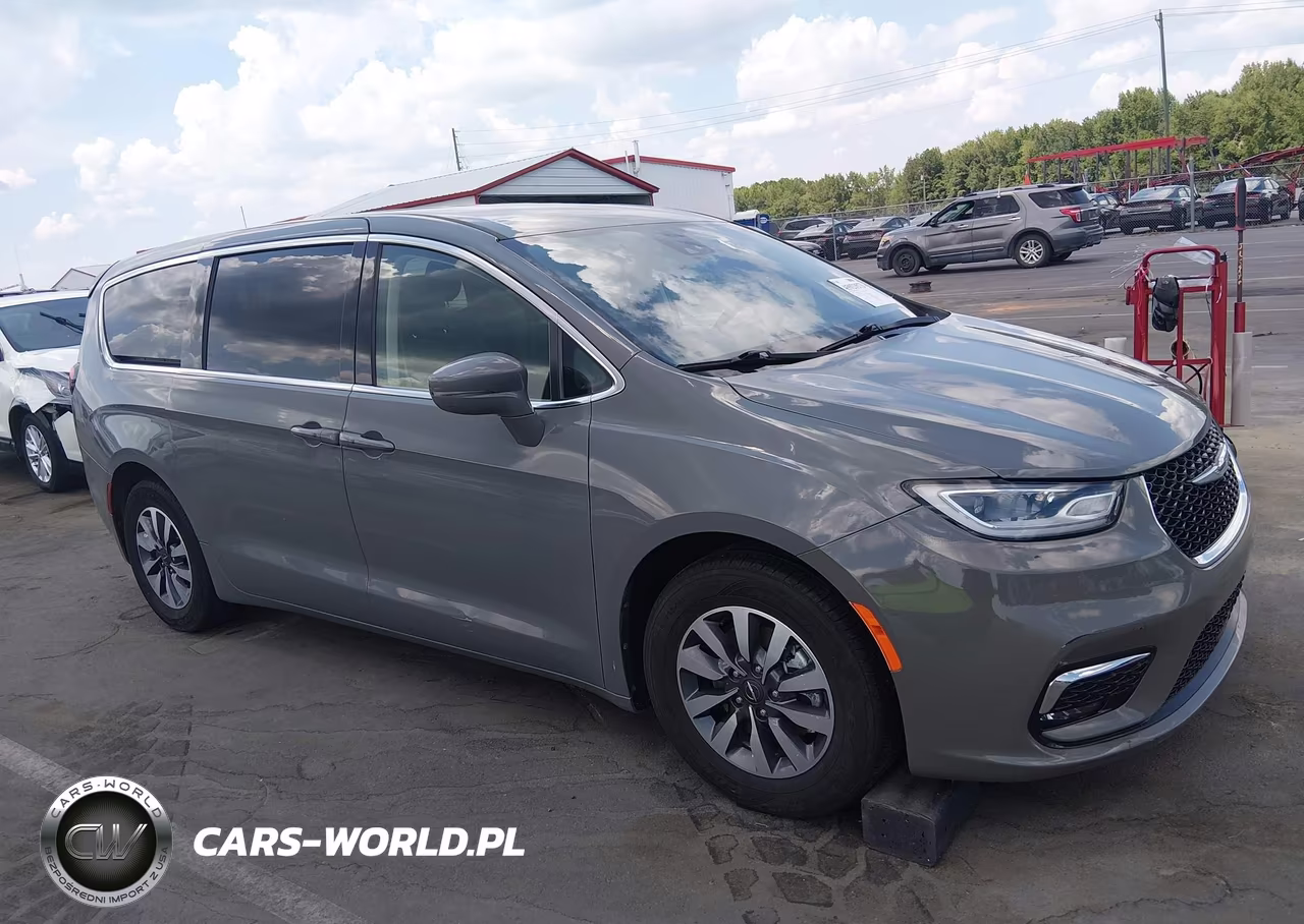 2022 Chrysler Pacifica Hybrid Touring L