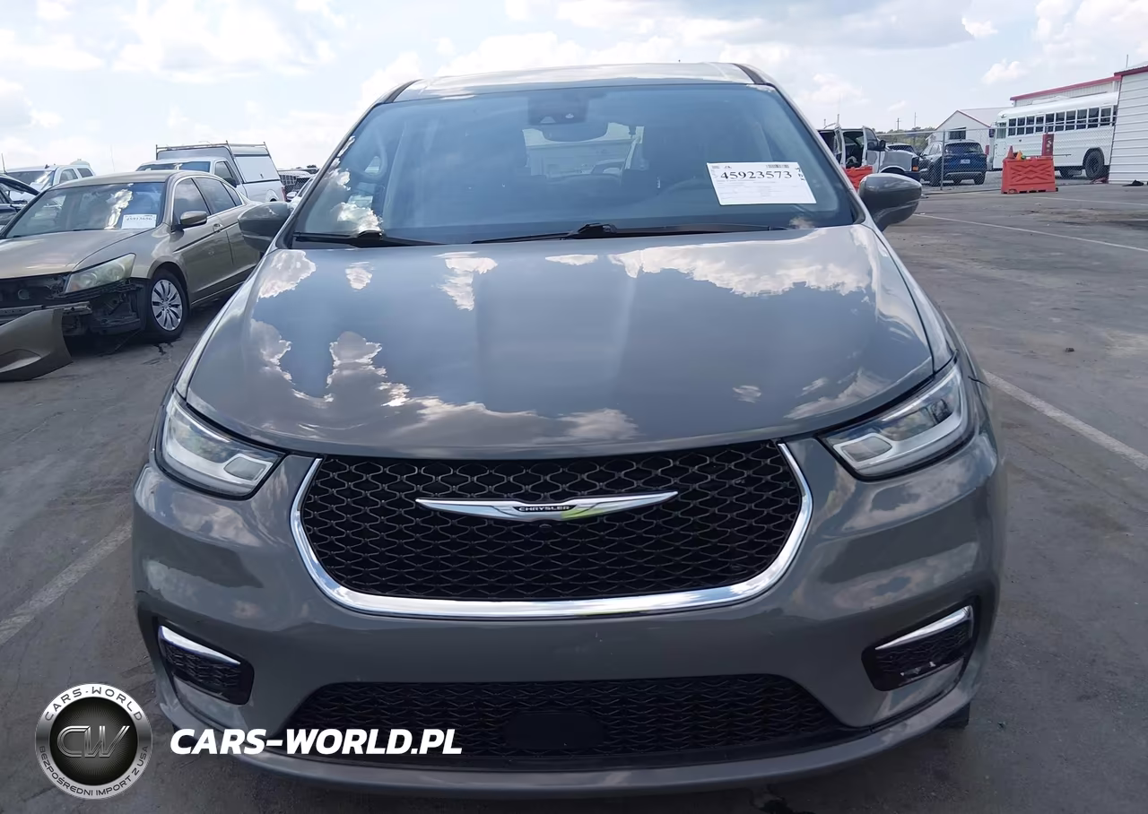 2022 Chrysler Pacifica Hybrid Touring L VIN:2C4RC1L78NR129680 - 12