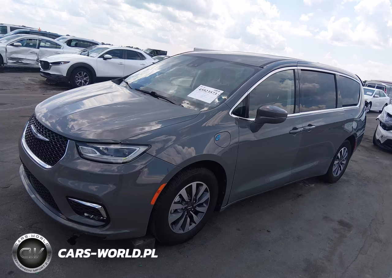 2022 Chrysler Pacifica Hybrid Touring L VIN:2C4RC1L78NR129680 - 2