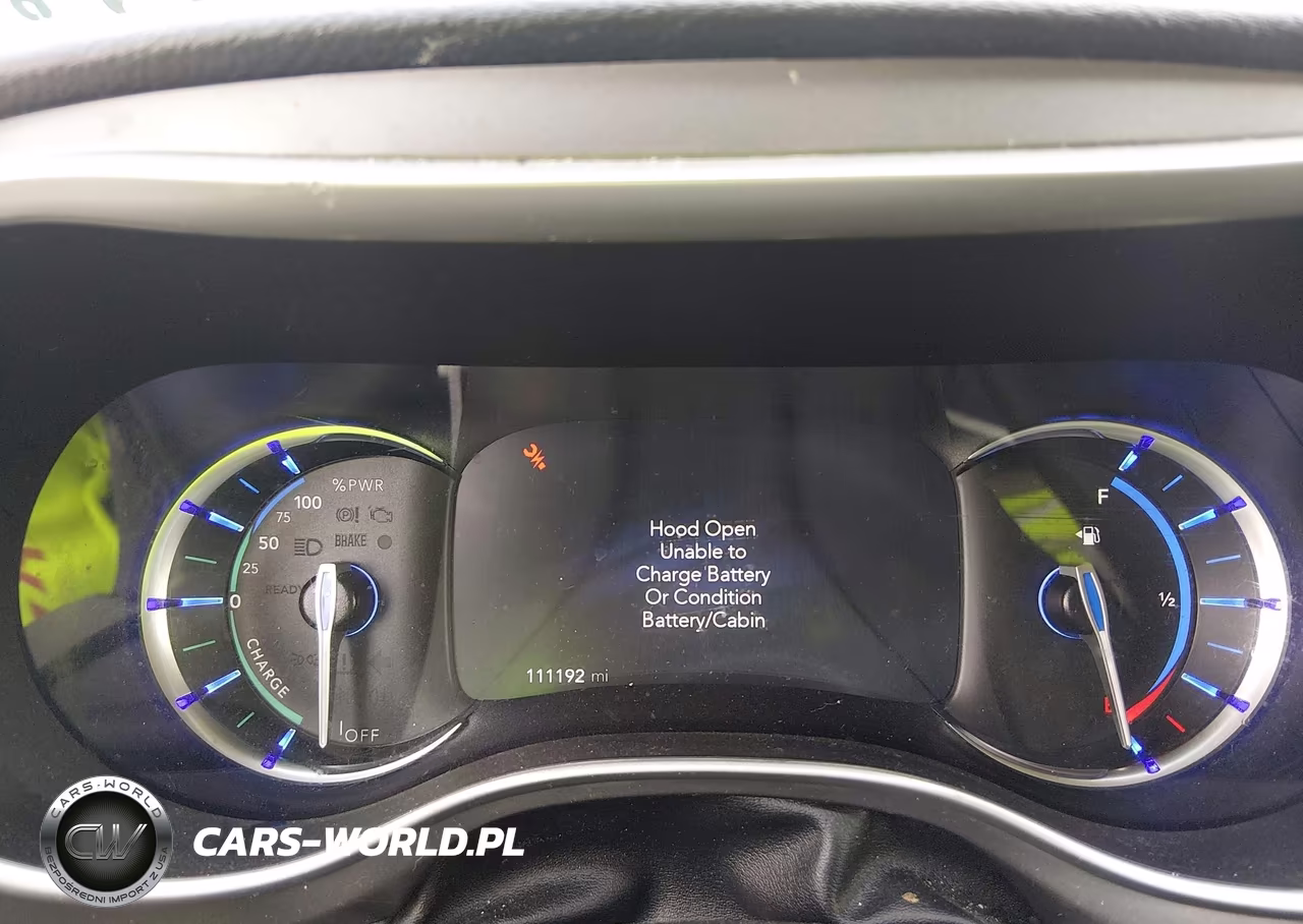 2022 Chrysler Pacifica Hybrid Touring L VIN:2C4RC1L78NR129680 - 7