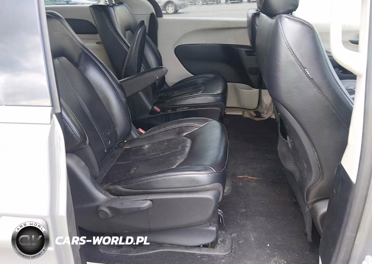2022 Chrysler Pacifica Hybrid Touring L VIN:2C4RC1L78NR129680 - 8