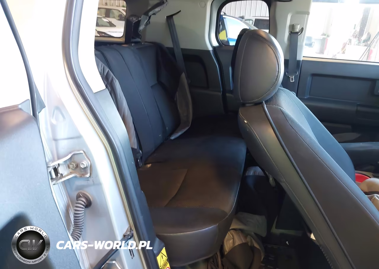 2007 Toyota Fj Cruiser VIN:JTEBU11F570034866 - 8