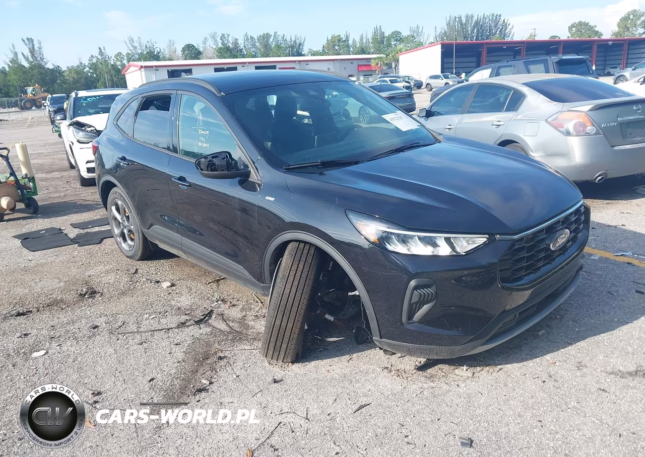 2025 Ford Escape St-Line – zdjęcie 1 z 19