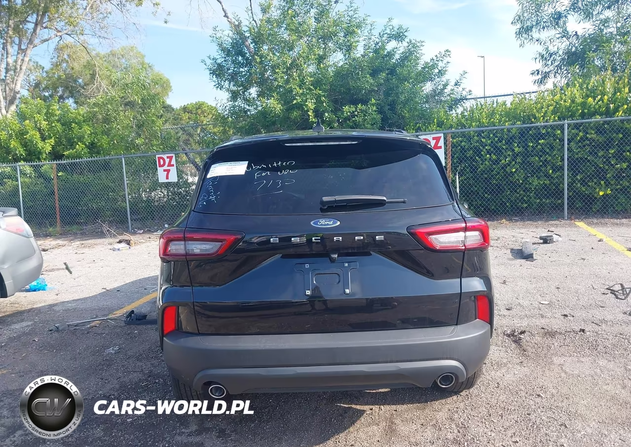 2025 Ford Escape St-Line VIN:1FMCU0MN8SUA64186 - 17