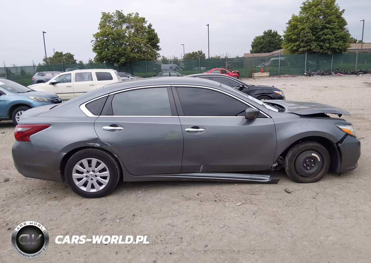 2018 Nissan Altima 2.5 S VIN:1N4AL3AP5JC471785 - 13