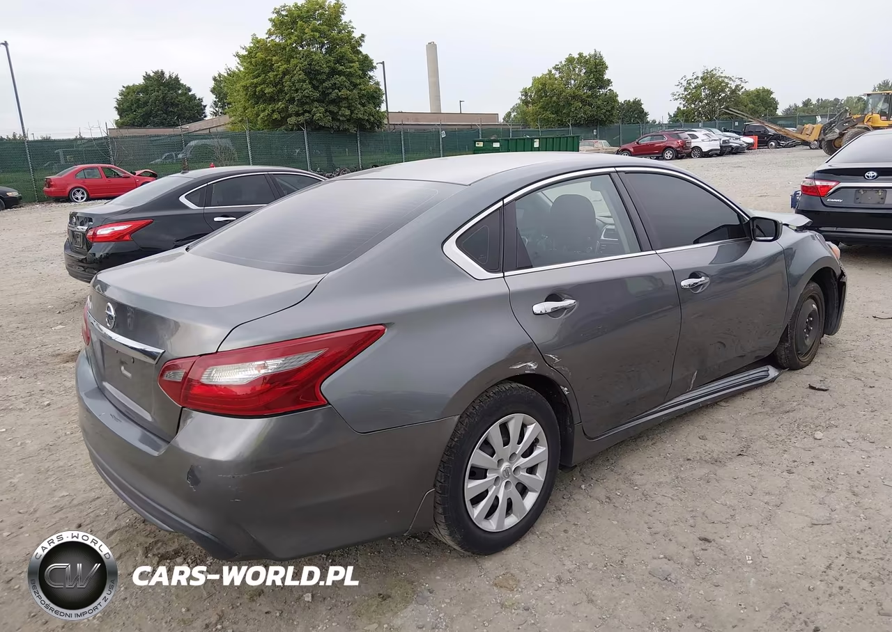 2018 Nissan Altima 2.5 S VIN:1N4AL3AP5JC471785 - 4