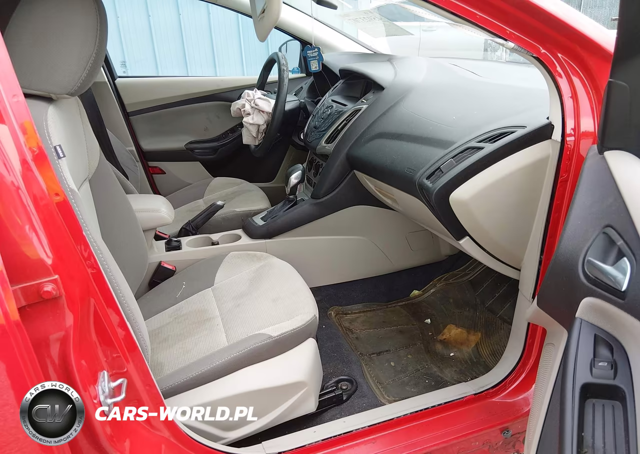 2014 Ford Focus Se VIN:1FADP3F25EL235223 - 5